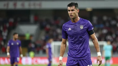 RSC Anderlecht en KRC Genk eindigden zondag op 0-0 in een intense topper van de Jupiler Pro League, waardoor Paars-Wit op...