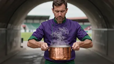 Sir Kwinten, een twaalfsterrenrestaurant uit Lennik, neemt over vanaf 27 augustus de leiding van een van de restaurants...