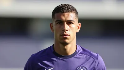 RSC Anderlecht heeft op 3 september 2024 vier nieuwe spelers gepresenteerd: Andrew Omobamidele, Thelo Aasgaard, Oleg...