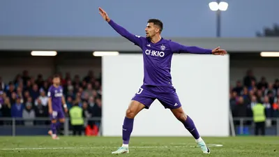 Verdediger Nicolas Pétrot zegt dat zijn historische rivaliteit met Lyon niet meer telt nu hij voor Anderlecht speelt, en...