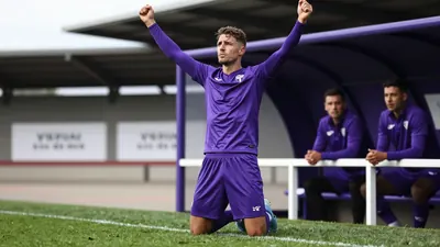De goal van Marten Winkler tegen Zulte Waregem werd pas na zes minuten VAR-toetsing goedgekeurd, wat de...