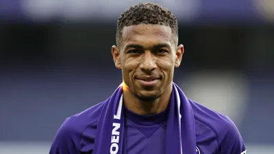 RSC Anderlecht heeft de selectie grondig vernieuwd met elf nieuwe aanwinsten, waaronder verdedigers Biancone en...