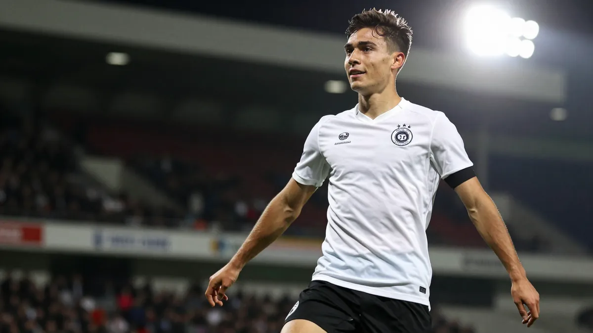 Anderlecht targets Tawfik Bentayeb for Brussels