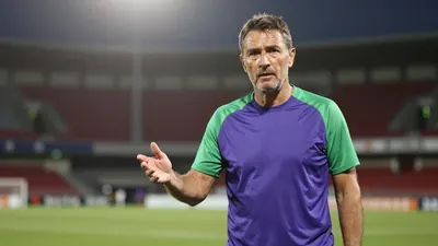 Ex-voetballer Hugo Broos benadrukt de verschillen tussen Anderlecht en Club Bruges in de behandeling van ex-jongens